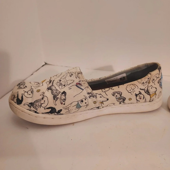 Toms The Year of The Dog Limited Edition Canvas Alpargata in Size Y2 - Youth - Picture 2 of 11